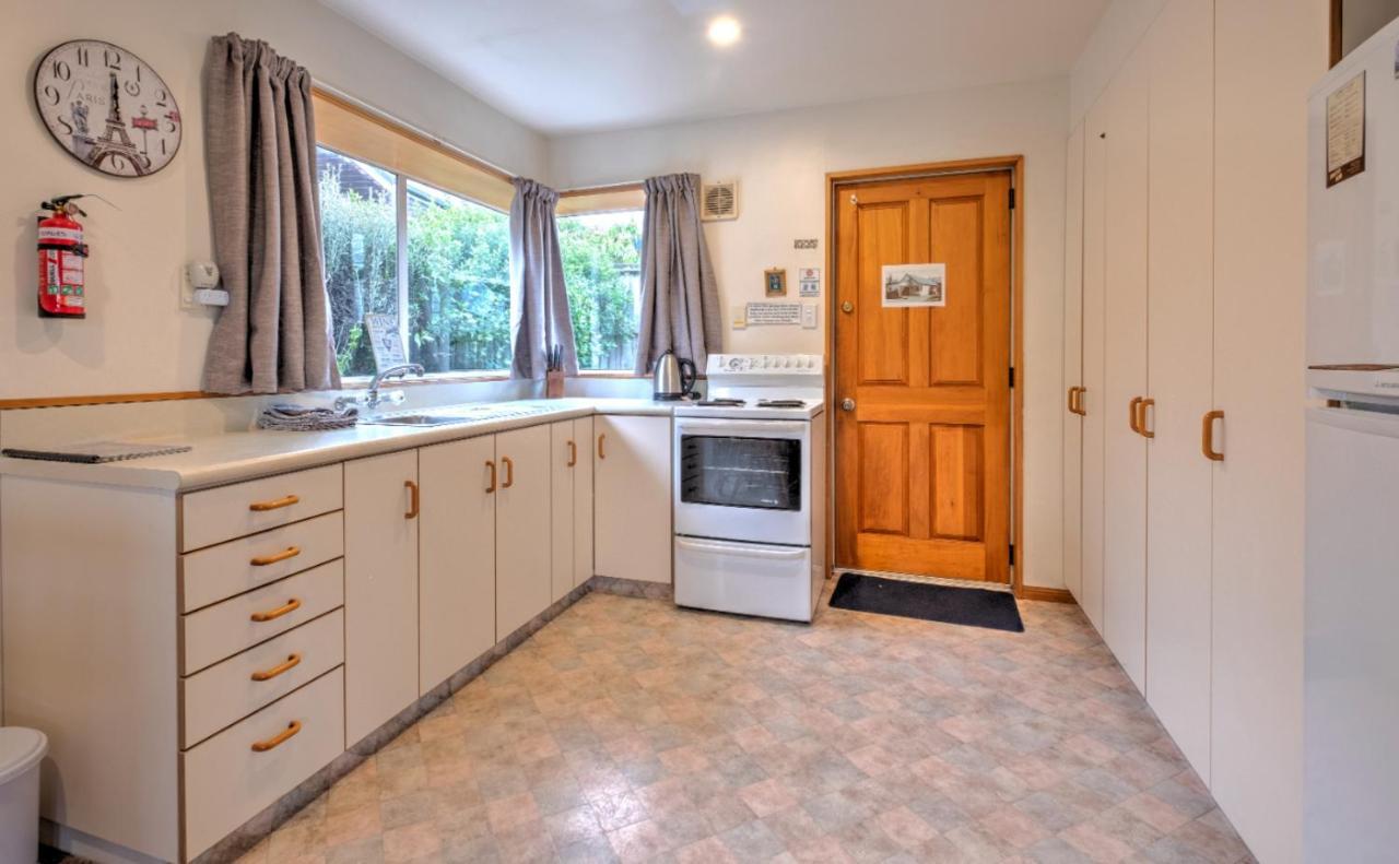 42B Conical Hill Road Villa แฮนเมอร์สปริงส์ ภายนอก รูปภาพ
